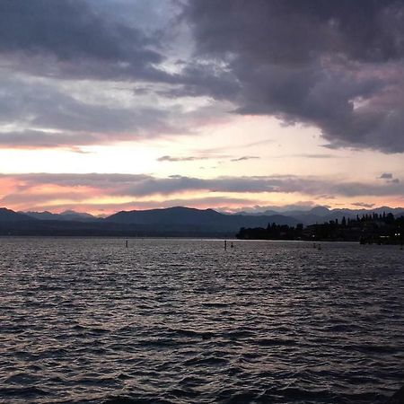 Appartement 71 Via Vittorio Emanuele, Vista Lago E Terme à Sirmione Extérieur photo