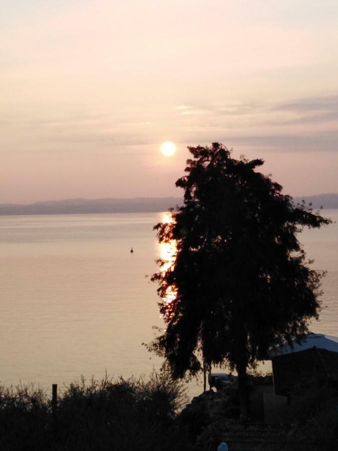 Appartement 71 Via Vittorio Emanuele, Vista Lago E Terme à Sirmione Extérieur photo